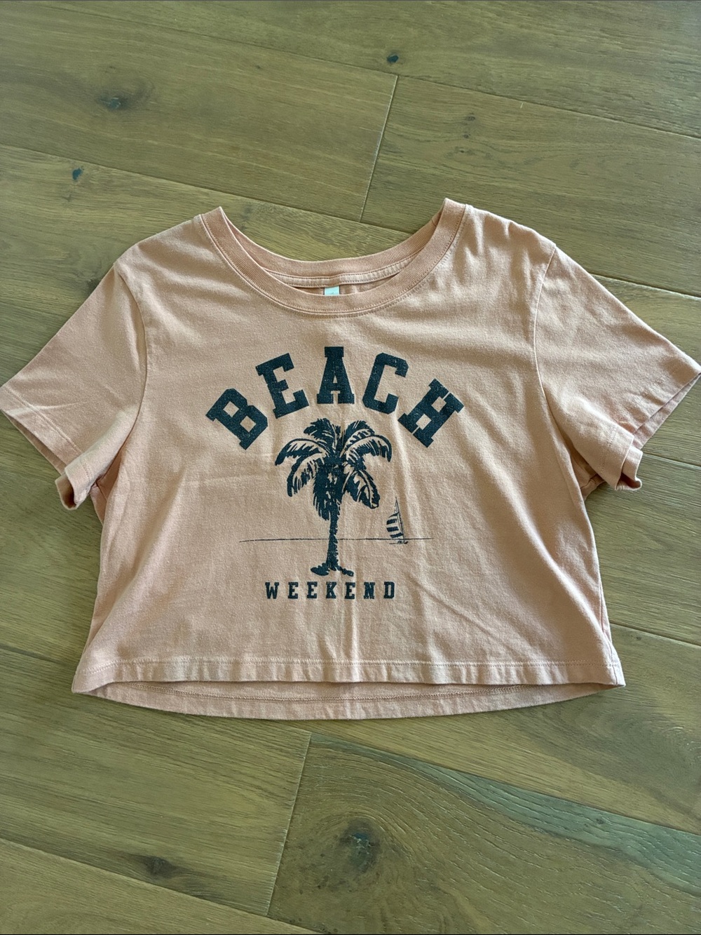 Women’s 'Beach Weekend' Graphic Tee